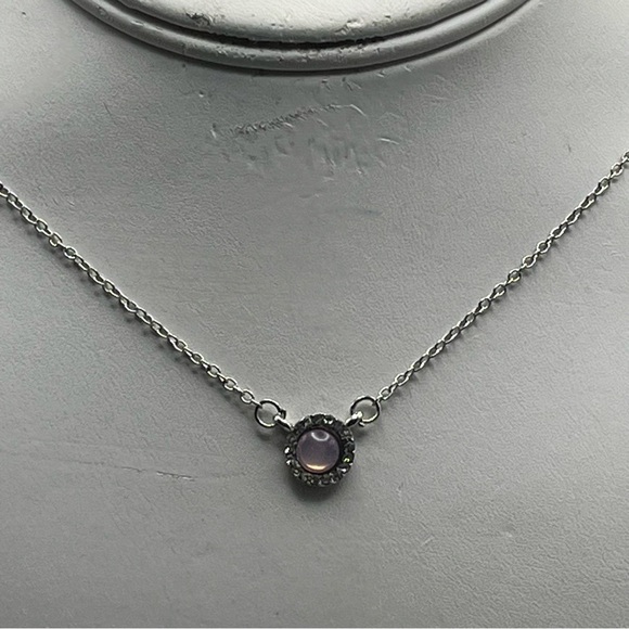 Elegant Silver and Pink Pendant Necklace - Picture 5 of 5